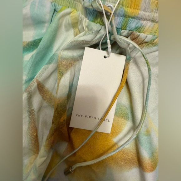 The Fifth Label Organic Script Shorts Floral Print Size S NWT - Picture 6 of 7